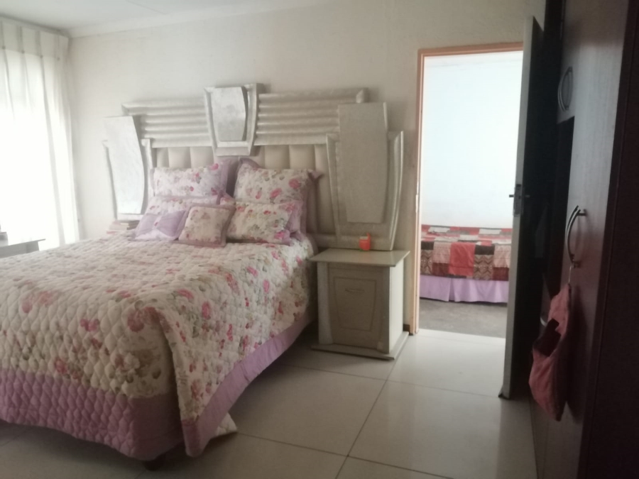 4 Bedroom Property for Sale in Tlhabane West North West